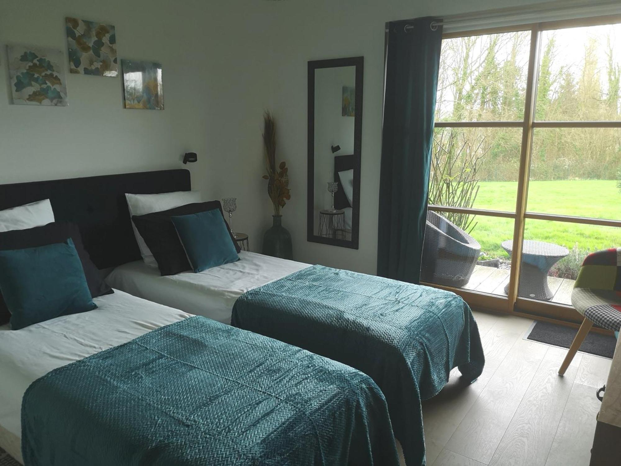 Bed and Breakfast La Pause Surville  Exterior foto